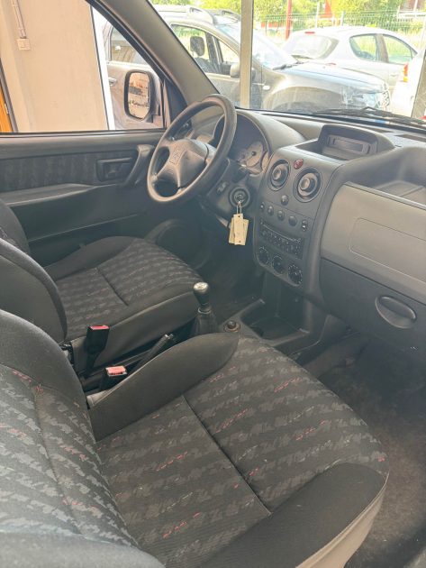 CITROEN BERLINGO 1.6 HDI 75CV - TONIC - Première Main - Distribution Neuve - Clim - Garantie 1 an