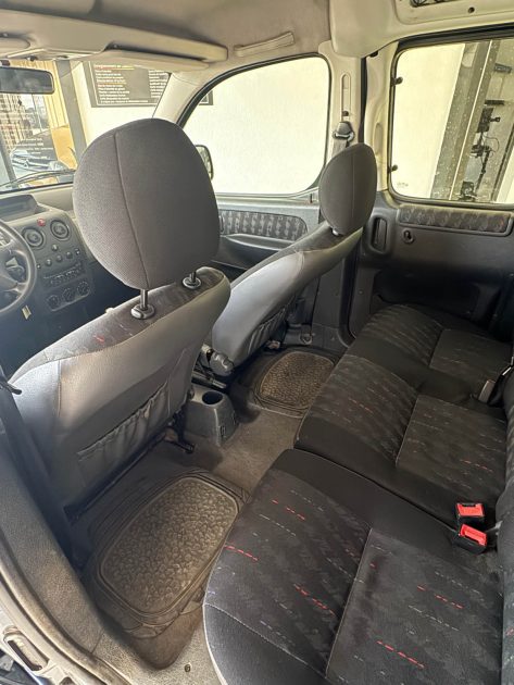 CITROEN BERLINGO 1.6 HDI 75CV - TONIC - Première Main - Distribution Neuve - Clim - Garantie 1 an