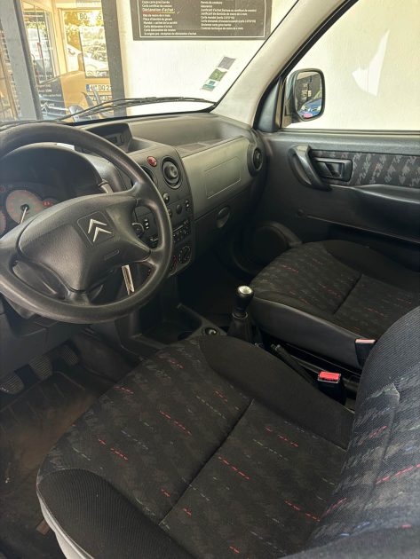 CITROEN BERLINGO 1.6 HDI 75CV - TONIC - Première Main - Distribution Neuve - Clim - Garantie 1 an