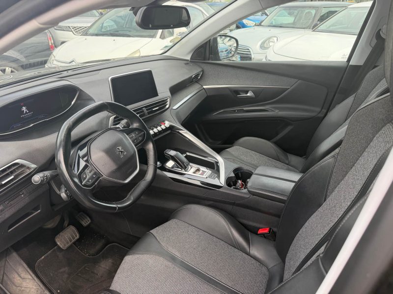 PEUGEOT 5008 1.5 BLUEHDI 130CH EAT8  7 PLACES  GARANTIE