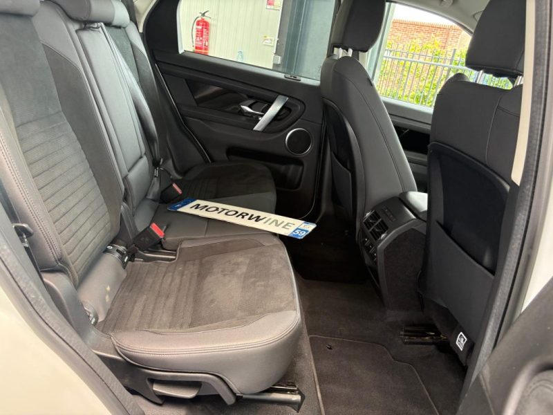 🔹 Land Rover Discovery Sport Restylé 2.0 TD4 150 CH📷 Caméra de recul⭐Première main- Suivi complet