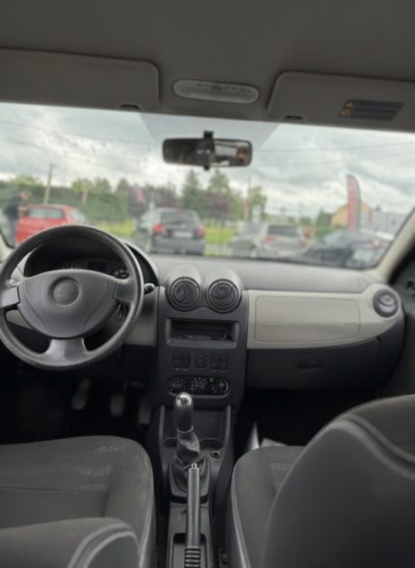  DACIA SANDERO 1.2 16V 75 ch 