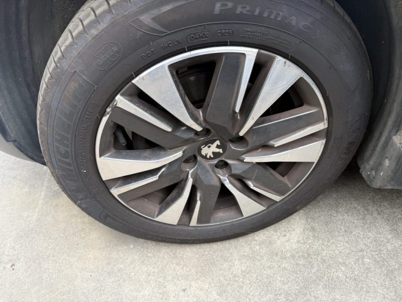 PEUGEOT 2008 1.2 PURETECH 110CH ALLURE S&S 
