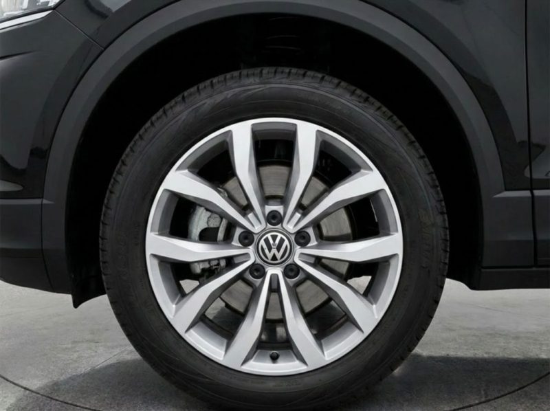 VOLKSWAGEN T-ROC / 2.0 TDI AUT STYLE (BLACKSTYLE) 2025