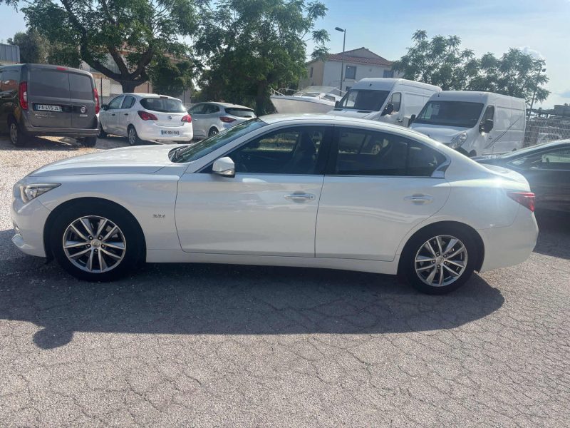 INFINITI Q50 2.2D AT 2016