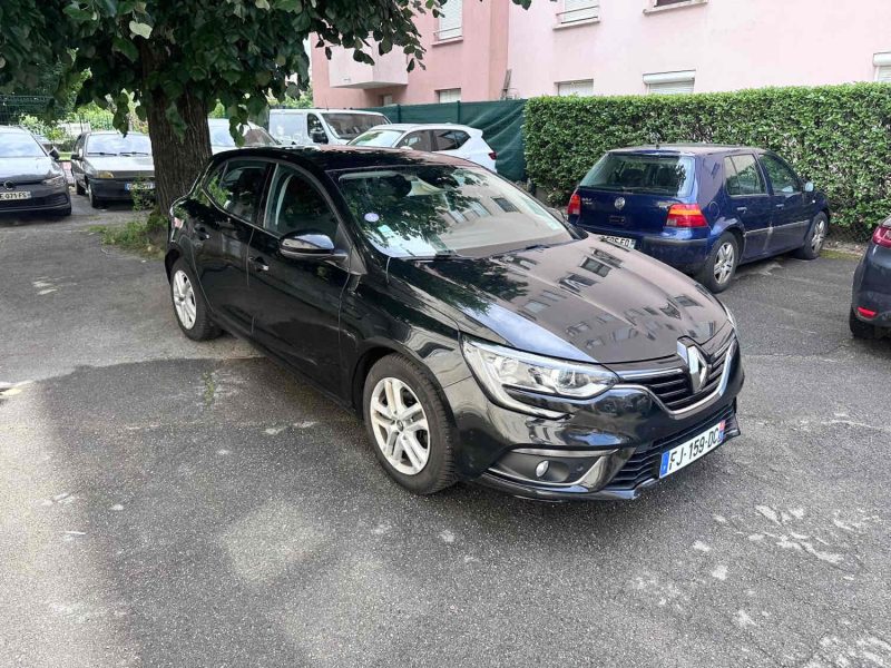 RENAULT MEGANE IV TCE 140 BOÎTE AUTOMATIQUE EDC PRIX TTC : 8990 € PRIX HT : 7490 €