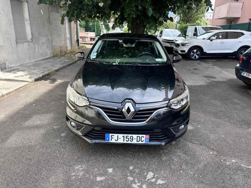RENAULT MEGANE IV TCE 140 BOÎTE AUTOMATIQUE EDC PRIX TTC : 8990 € PRIX HT : 7490 €