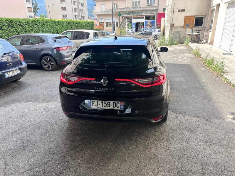 RENAULT MEGANE IV TCE 140 BOÎTE AUTOMATIQUE EDC PRIX TTC : 8990 € PRIX HT : 7490 €