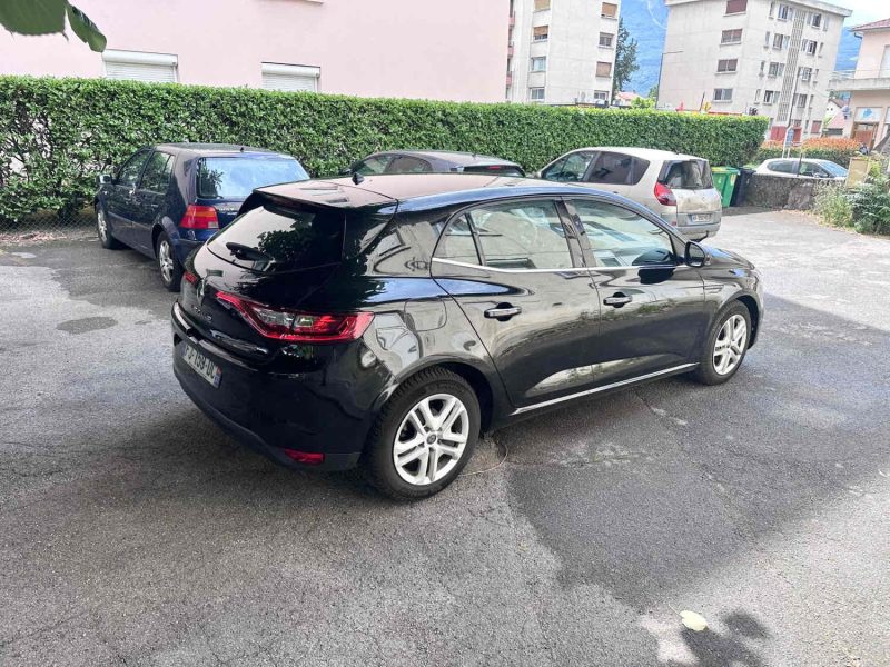 RENAULT MEGANE IV TCE 140 BOÎTE AUTOMATIQUE EDC PRIX TTC : 8990 € PRIX HT : 7490 €