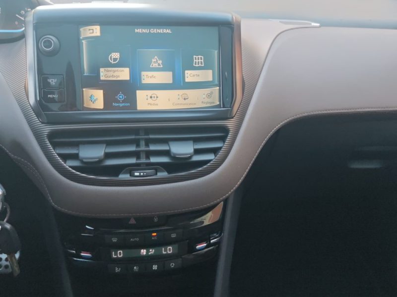 PEUGEOT 2008 1.6 E-HDI 92 FELINE