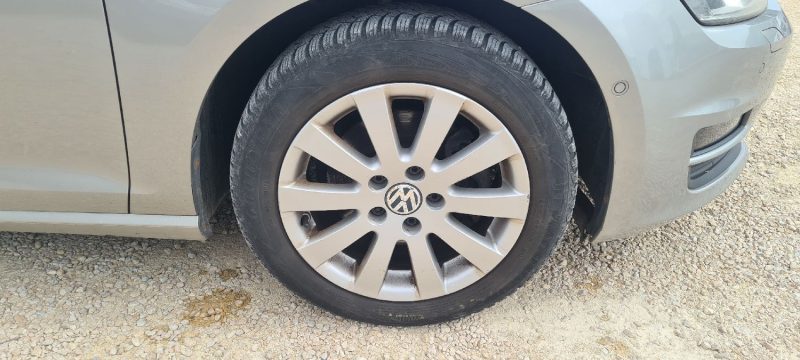 VOLKSWAGEN Golf 7 - 1.4 TSi Comfortline 140ch essence