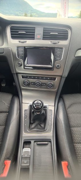 VOLKSWAGEN Golf 7 - 1.4 TSi Comfortline 140ch essence