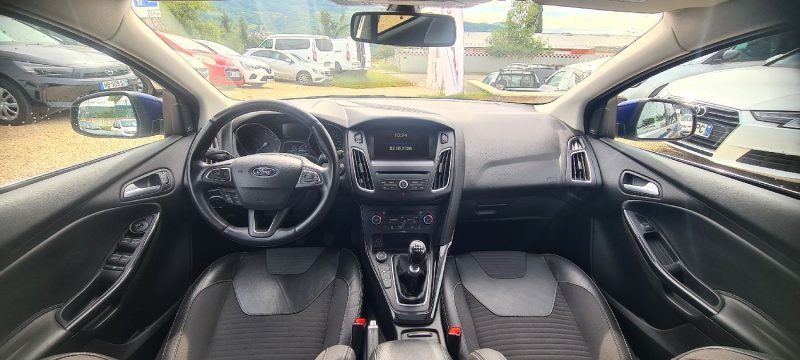 FORD Focus - 1.5 Ti-Vct Titanium 182ch essence
