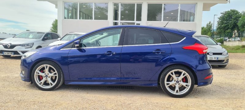FORD Focus - 1.5 Ti-Vct Titanium 182ch essence