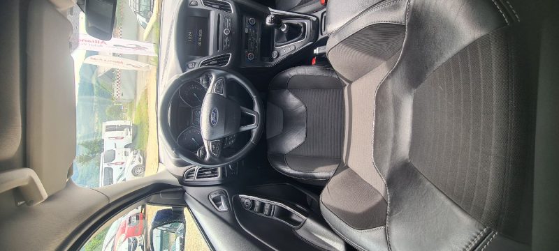 FORD Focus - 1.5 Ti-Vct Titanium 182ch essence