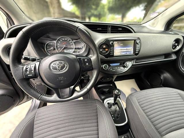 TOYOTA YARIS  HYBRIDE 100H FRANCE BUSINESS  2019 / gps / camera recul / 1ere main
