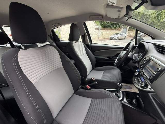 TOYOTA YARIS  HYBRIDE 100H FRANCE BUSINESS  2019 / gps / camera recul / 1ere main