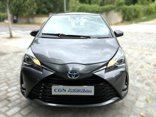 TOYOTA YARIS  HYBRIDE 100H FRANCE BUSINESS  2019 / gps / camera recul / 1ere main