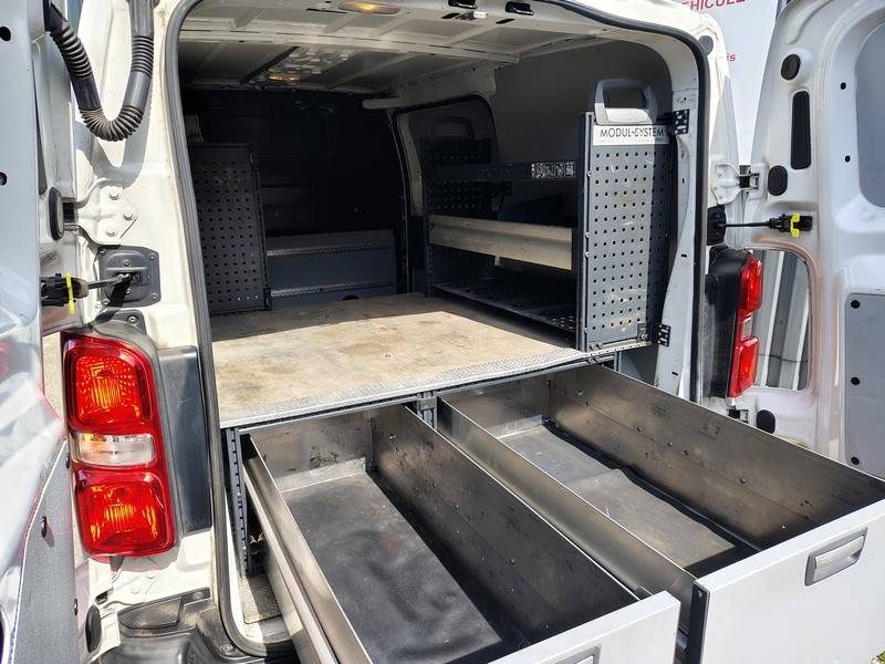 CITROËN JUMPY 120CH EAT8 – AMÉNAGÉ PRO – GARANTIE 46,90/MOIS – 99500 KM – 14 575 HT 2.0 BLUEHDI 120 2021