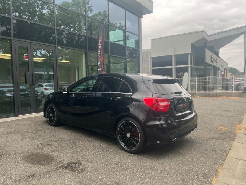 MERCEDES-BENZ CLASSE A Pack AMG Line 110 ch 180 CDI Fascination 7G-DCT Boîte Automatique 