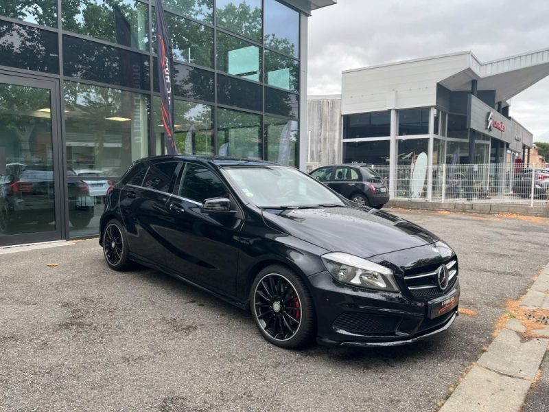 MERCEDES-BENZ CLASSE A Pack AMG Line 110 ch 180 CDI Fascination 7G-DCT Boîte Automatique 