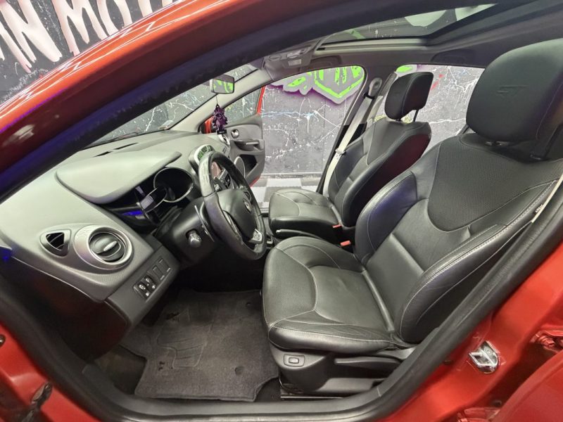 RENAULT CLIO IV RE88036 2015