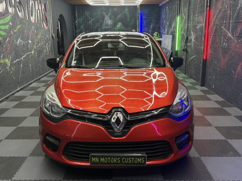 RENAULT CLIO IV RE88036 2015