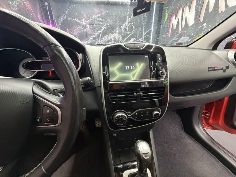 RENAULT CLIO IV RE88036 2015