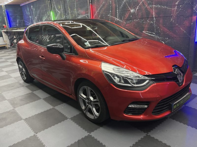 RENAULT CLIO IV RE88036 2015