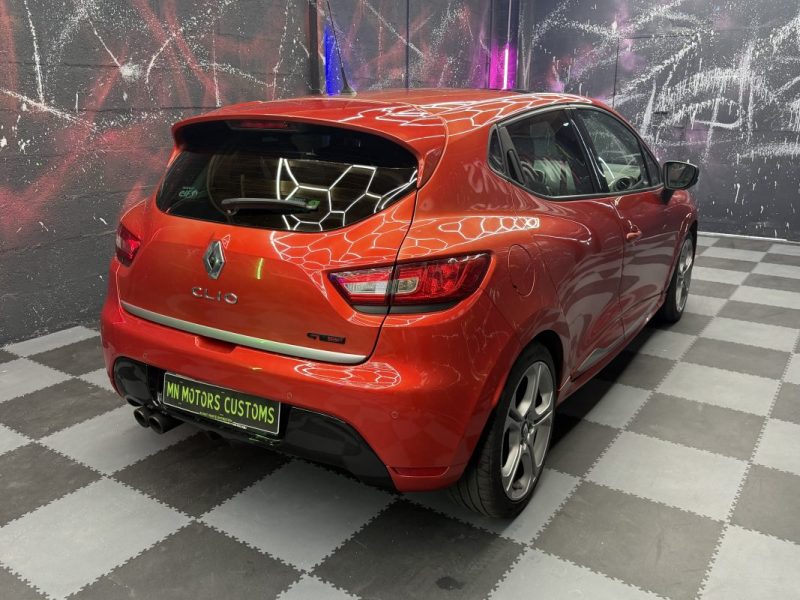 RENAULT CLIO IV RE88036 2015