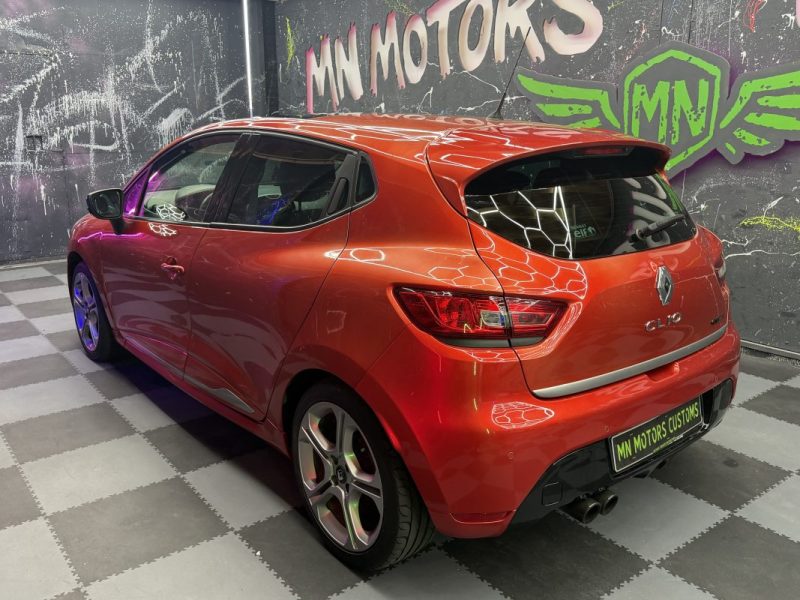 RENAULT CLIO IV RE88036 2015