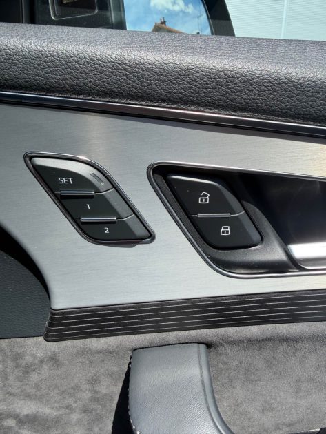 AUDI Q7 - 3.0 V6 TDI - 373ch - HYBRIDE - e-tron Avus Extended quattro Tiptronic - GARANTIE 