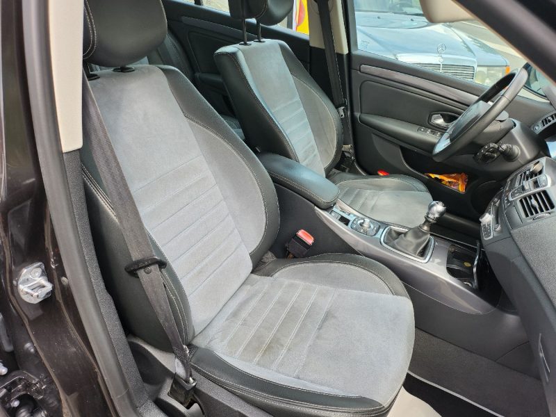 RENAULT LAGUNA III 2.0 DCI GT
