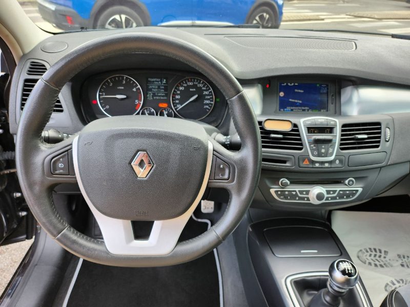 RENAULT LAGUNA III 2.0 DCI GT