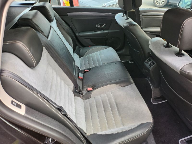 RENAULT LAGUNA III 2.0 DCI GT