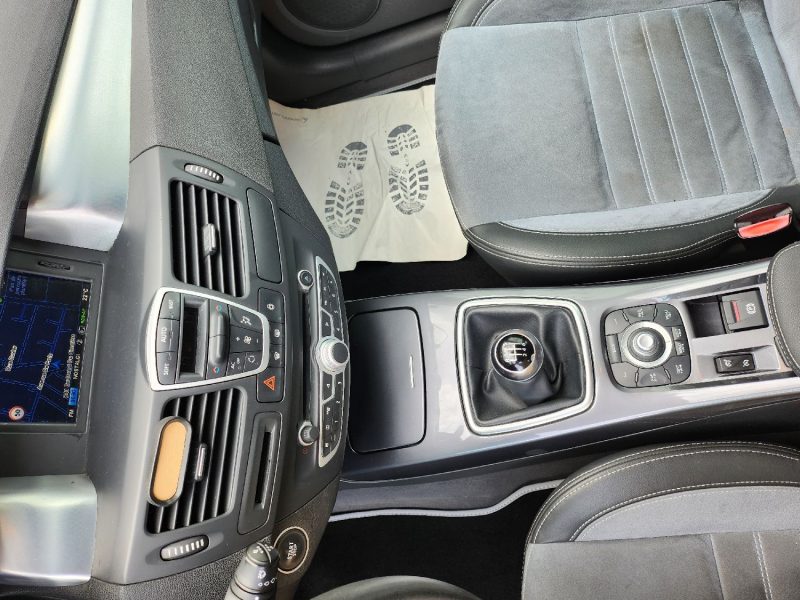 RENAULT LAGUNA III 2.0 DCI GT