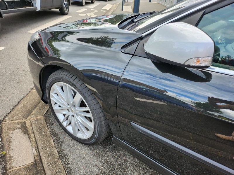 RENAULT LAGUNA III 2.0 DCI GT
