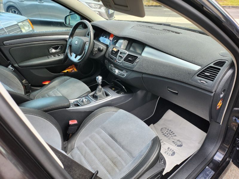 RENAULT LAGUNA III 2.0 DCI GT