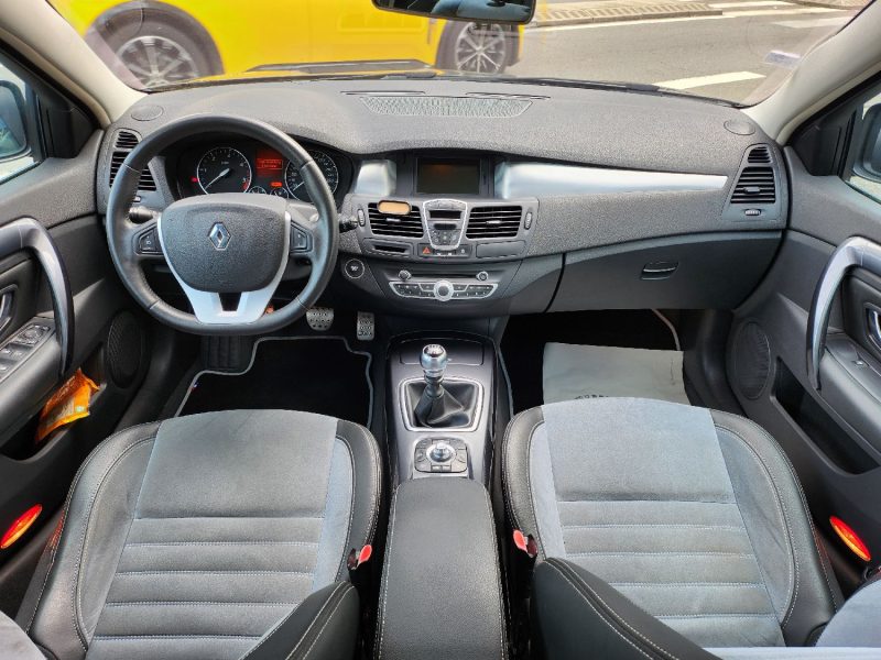 RENAULT LAGUNA III 2.0 DCI GT