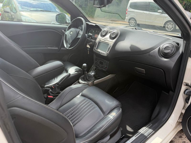 Alfa Romeo Mito 1.4 TB MultiAir 170ch S&S Quadrifoglio Verde | Toit Ouvrant | Sièges chauffants