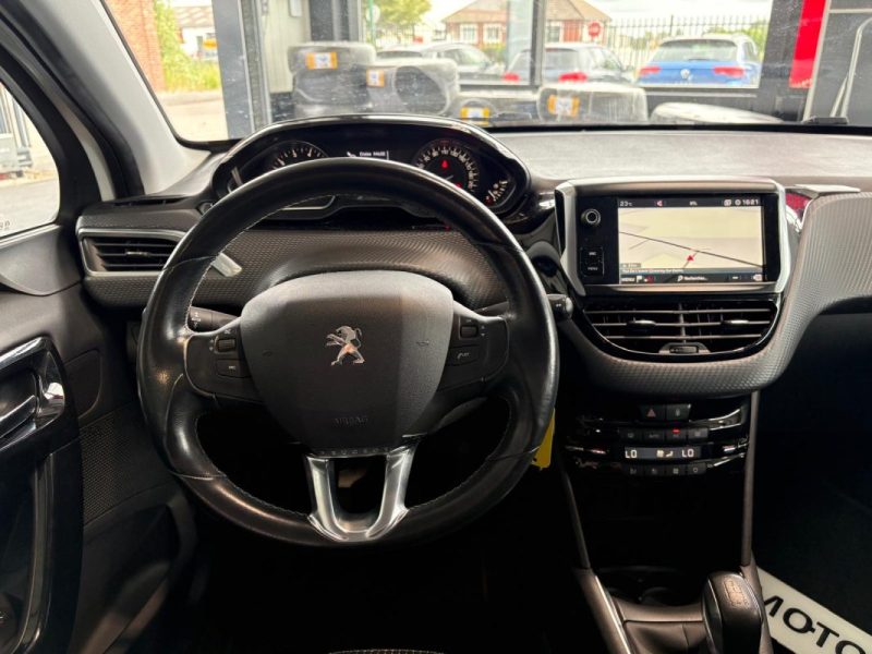 🚗 PEUGEOT 208 1.2 110 Ch - Première main 🗺️ GPS ❄️ Clim ⚙️ Distribution Faite ✅ Garantie 