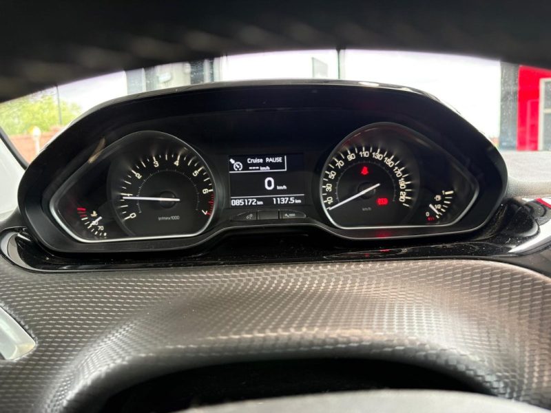 🚗 PEUGEOT 208 1.2 110 Ch - Première main 🗺️ GPS ❄️ Clim ⚙️ Distribution Faite ✅ Garantie 