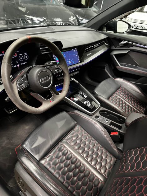 MAGNIFIQUE AUDI RS3 8Y 400 CH (FULL SUIVI AUDI, PACK RS, TOIT OUVRANT, BANG ET OLUFSEN) ⭐️⭐️⭐️⭐️⭐️