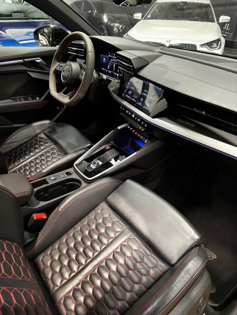 MAGNIFIQUE AUDI RS3 8Y 400 CH (FULL SUIVI AUDI, PACK RS, TOIT OUVRANT, BANG ET OLUFSEN) ⭐️⭐️⭐️⭐️⭐️