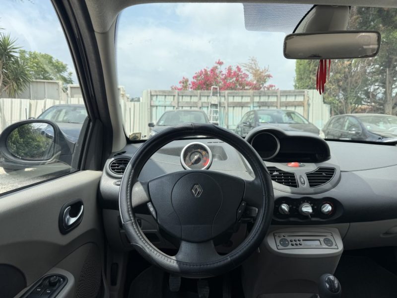 RENAULT TWINGO II 1.2 75ch RIP CURL 2008