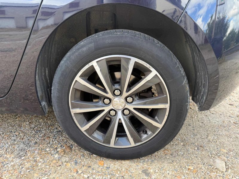 PEUGEOT 308 II 1.6 BLUE HDI 120 ALLURE 