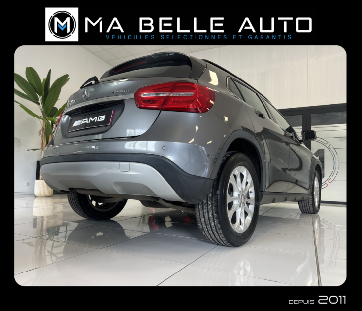 MERCEDES GLA 200 D 136 STYLE 4 MATIC 7G-DCT/ carnet / Xenon Attelage élec. / 253 euros mensuel