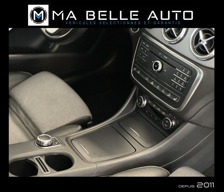 MERCEDES GLA 200 D 136 STYLE 4 MATIC 7G-DCT/ carnet / Xenon Attelage élec. / 248 euros mensuel