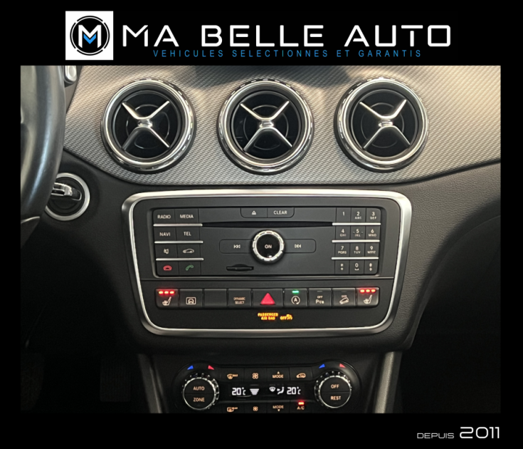 MERCEDES GLA 200 D 136 STYLE 4 MATIC 7G-DCT/ carnet / Xenon Attelage élec. / 248 euros mensuel