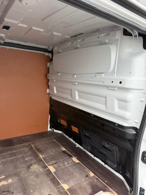 RENAULT TRAFIC L1H1 - 2.0  BLUE DCI - 130 CH - GRAND CONFORT - GARANTIE 3 MOIS - TVA RÉCUPERABLE